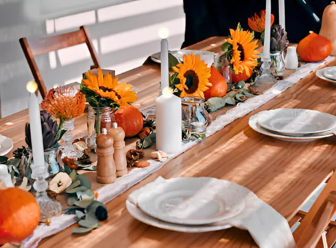 Set the Scene: Gorgeous Thanksgiving Tablescapes for Your Florida Home